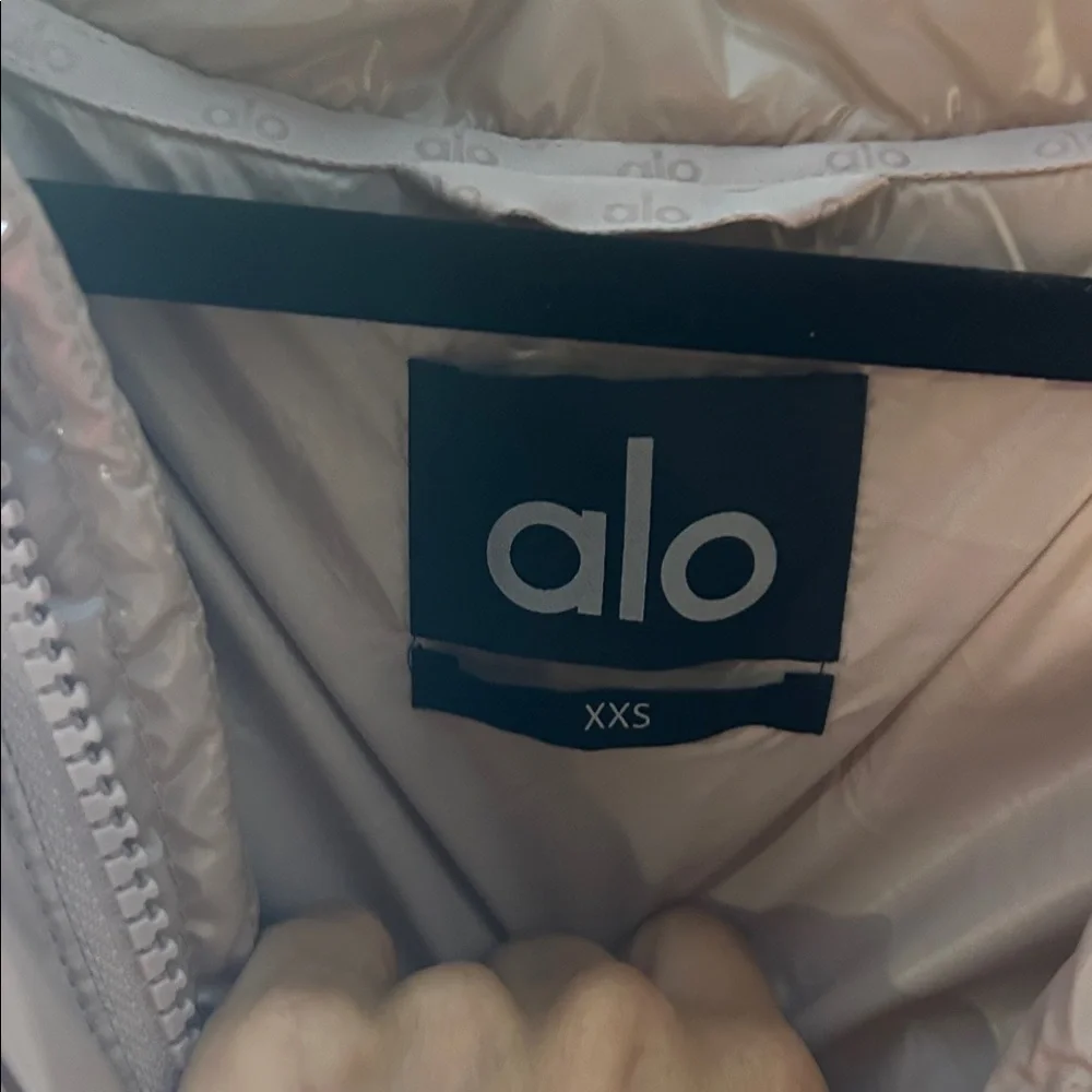 ALO Yoga Quilted Hooded Puffer Coat in Pale Pink